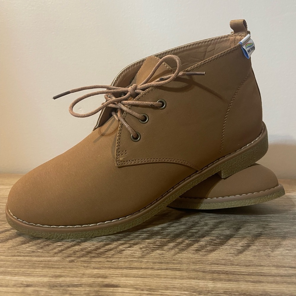 Women’s Size 9 Fall Boot